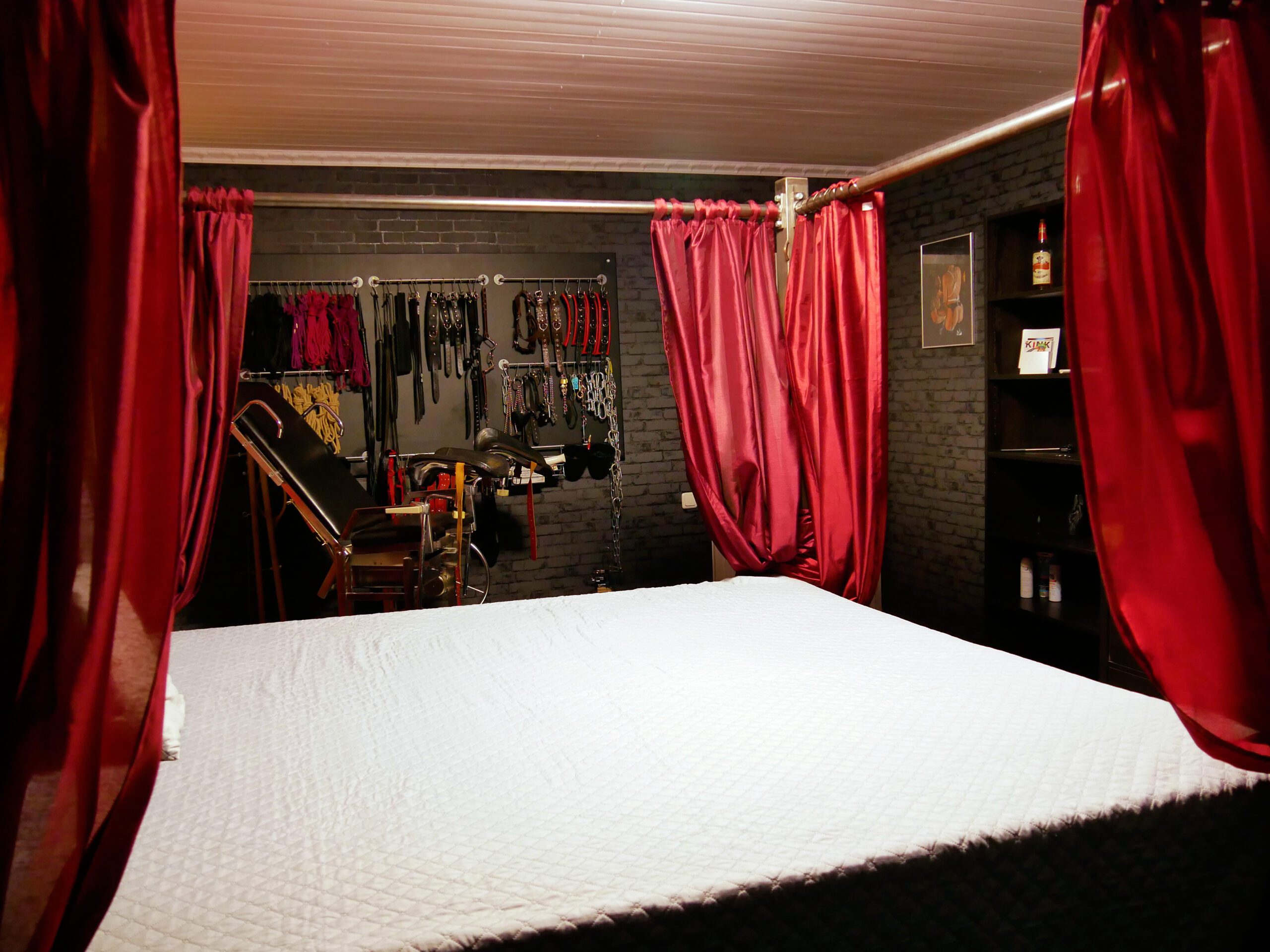 Big Secret, Unsere 100 Qm Sm Wohnung ❤️ | Secret Islands intended for Bondage Schlafzimmer