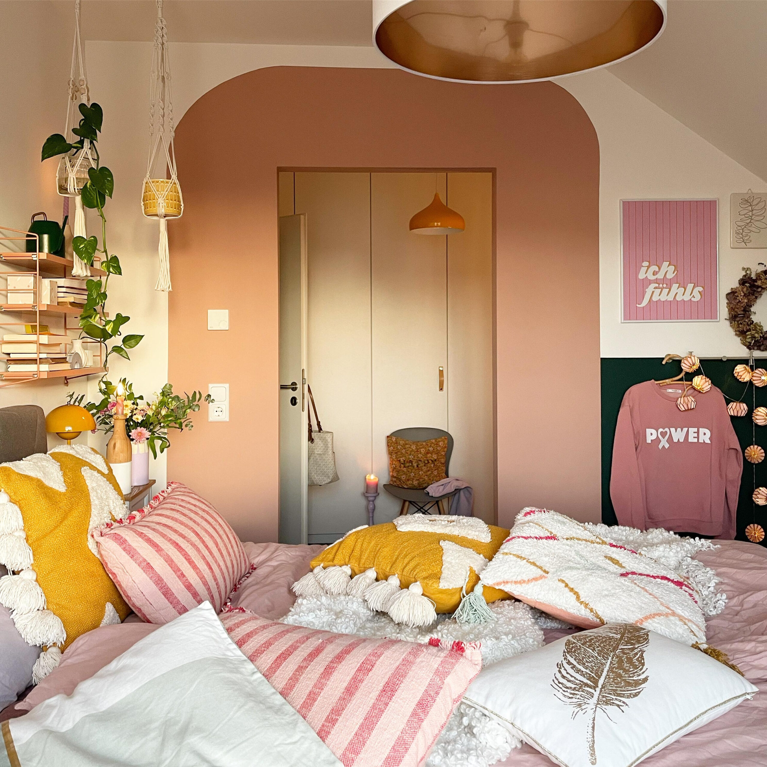 Schlafzimmer Deko: So Machst Du Es Dir Gemütlich! for Dekoartikel Schlafzimmer