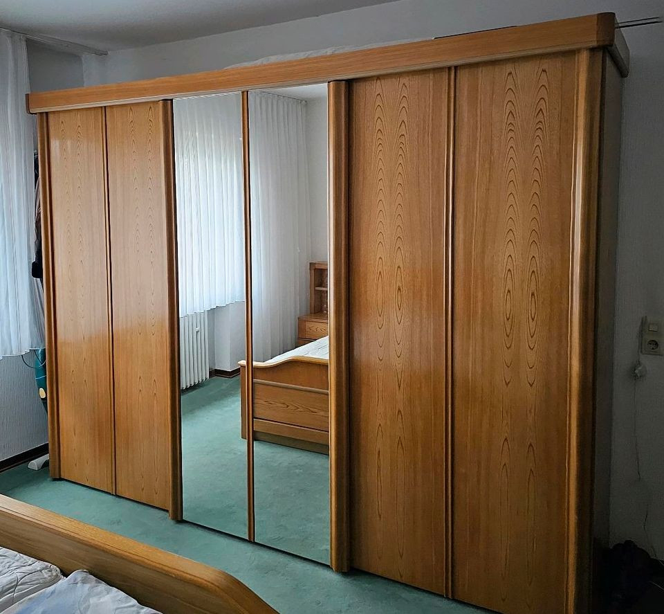 Schlafzimmer Komplett Gebraucht Eiche Hell within Schlafzimmer Massiv Gebraucht